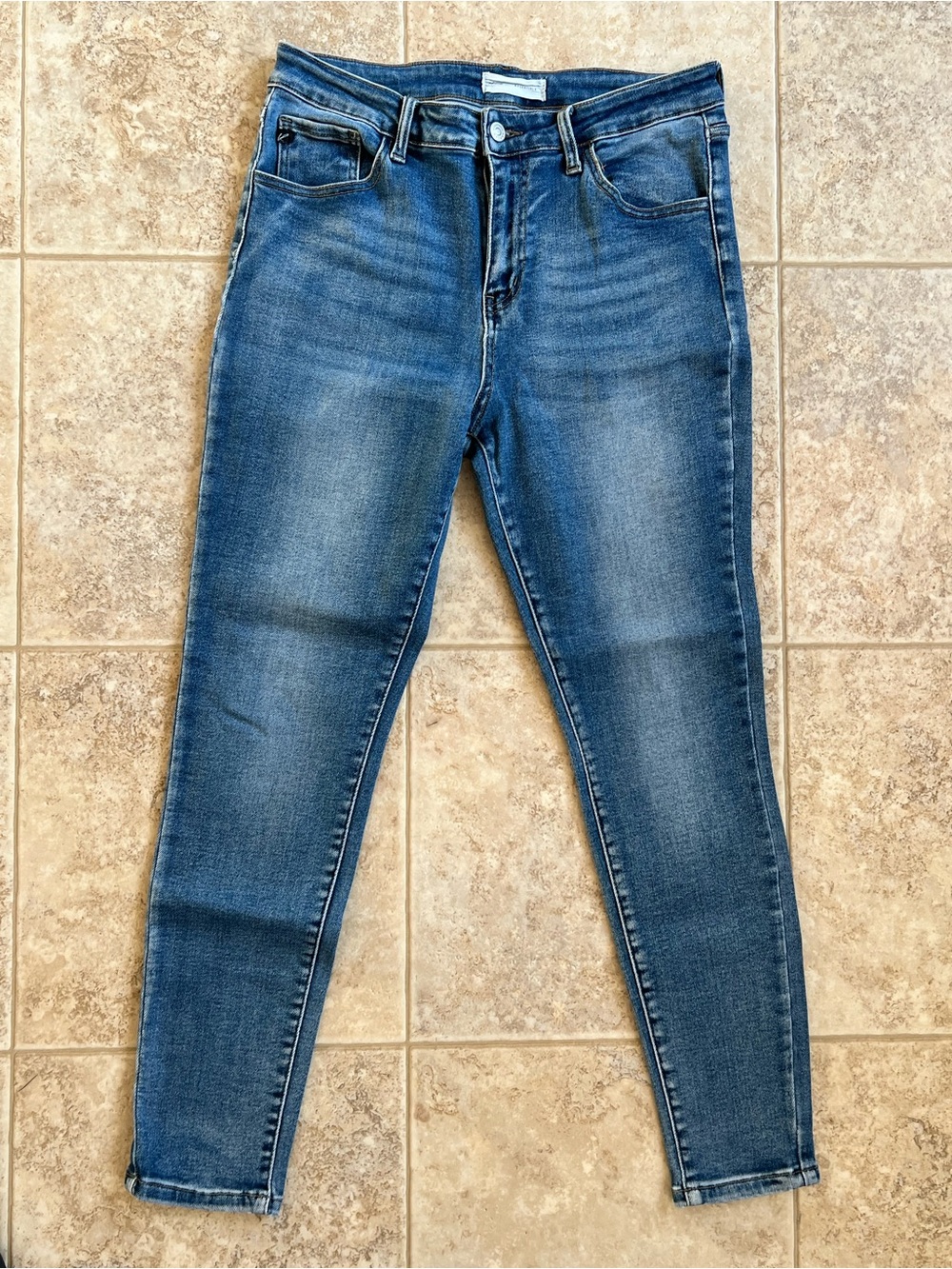 Kancan Essentials Women's Skinny Jeans - Medium Blue Wash